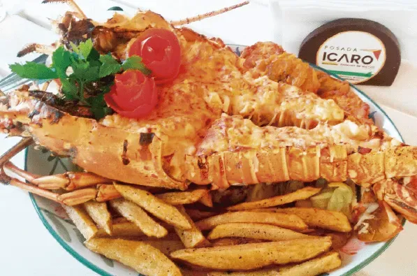 Almuerzo casero servido en la posada.