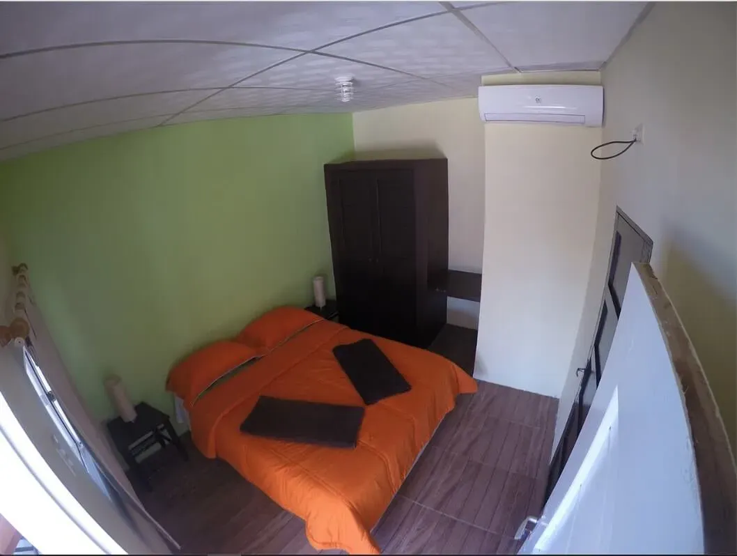 Habitación matrimonial, acogedora, para parejas.